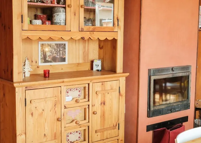 Pour 13 Personnes Avec Terrasse & Barbecue * Font-Romeu-Odeillo-Via